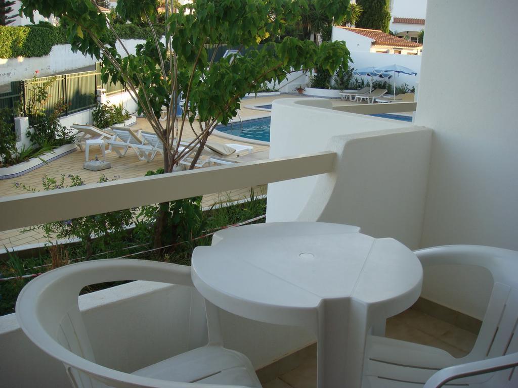 Apartamentos Sonybell Albufeira Bilik gambar