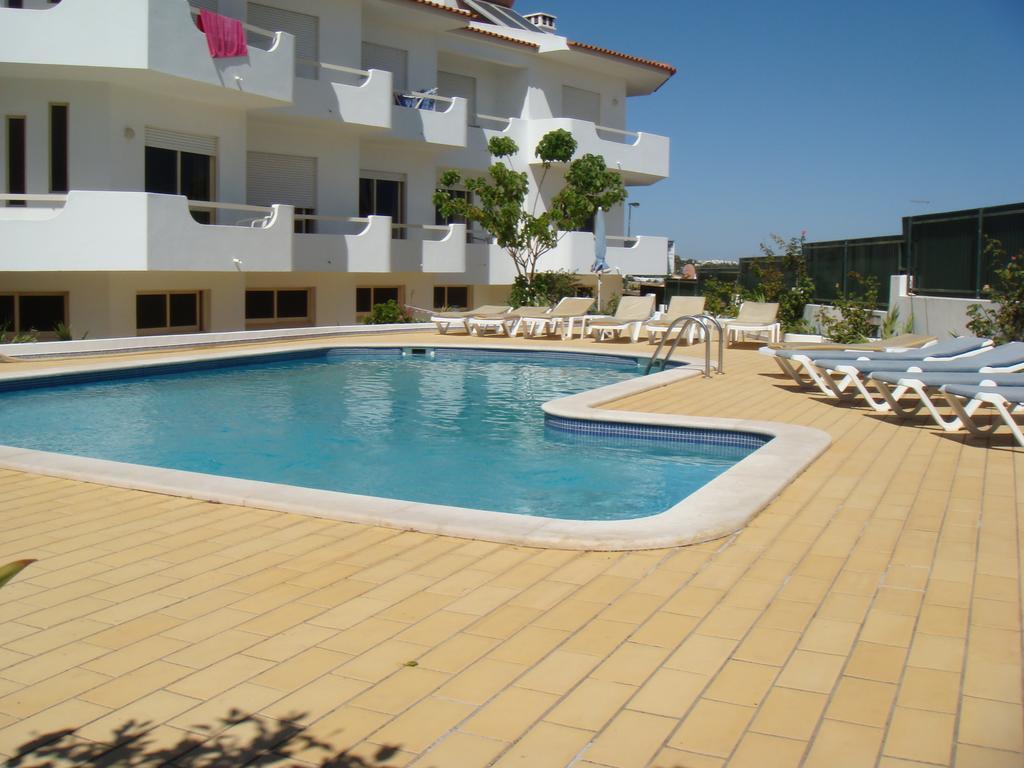 Apartamentos Sonybell Albufeira Luaran gambar