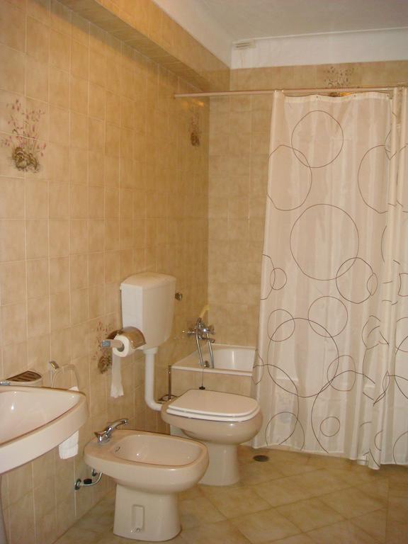 Apartamentos Sonybell Albufeira Bilik gambar